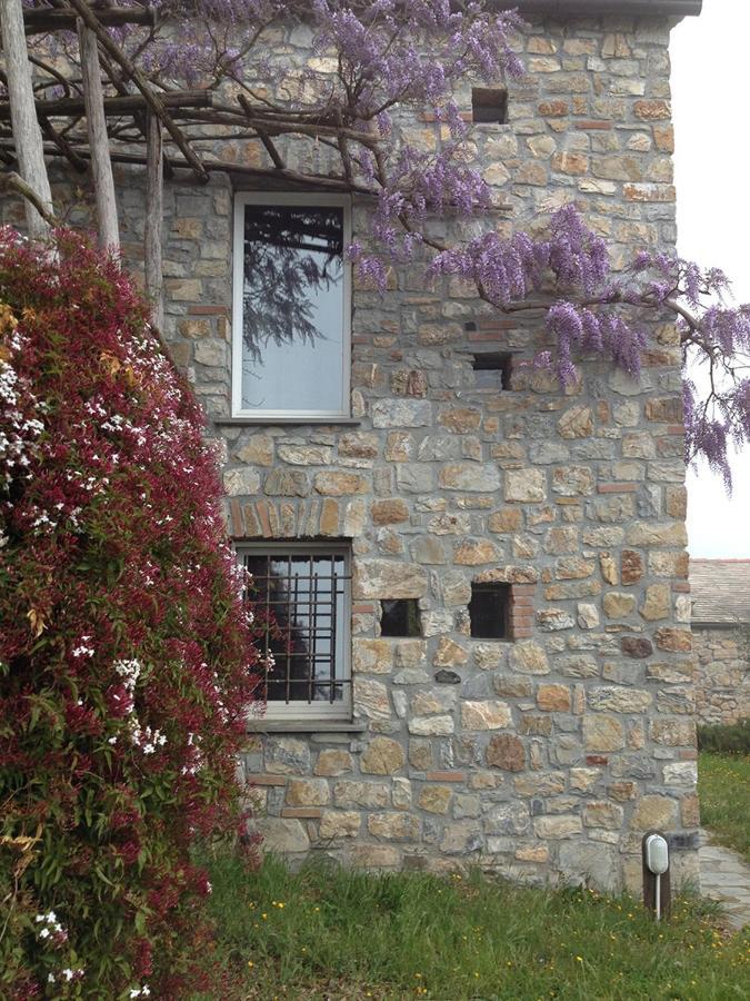 Cottage La Torre Del Pittore Bonassola Exterior photo